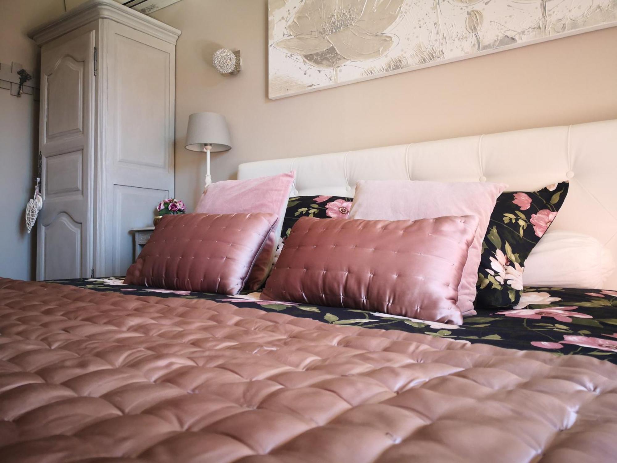 Bed and Breakfast La Chabertine Gareoult Екстер'єр фото